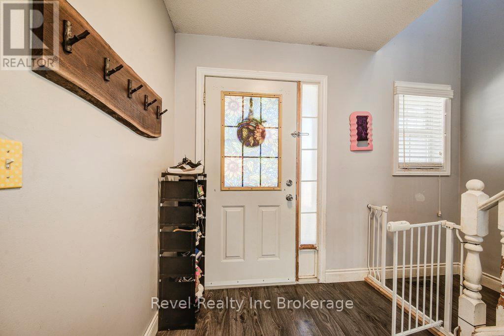 733 Southwood Way, South-West Oxford, Ontario N4V 1G5 - Photo 5 - X12936336