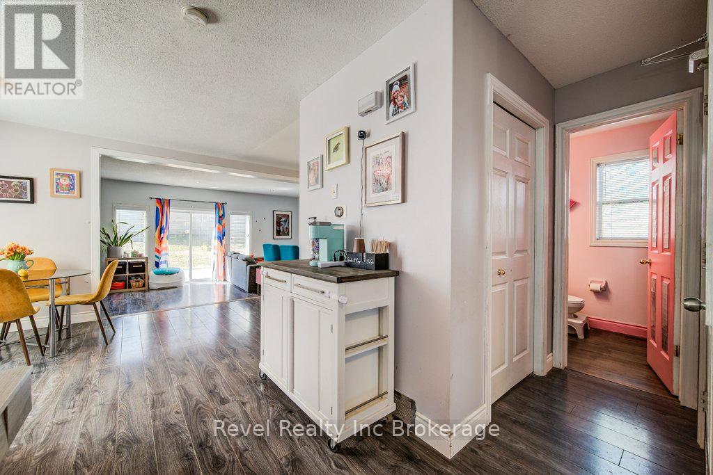 733 Southwood Way, South-West Oxford, Ontario N4V 1G5 - Photo 8 - X12936336