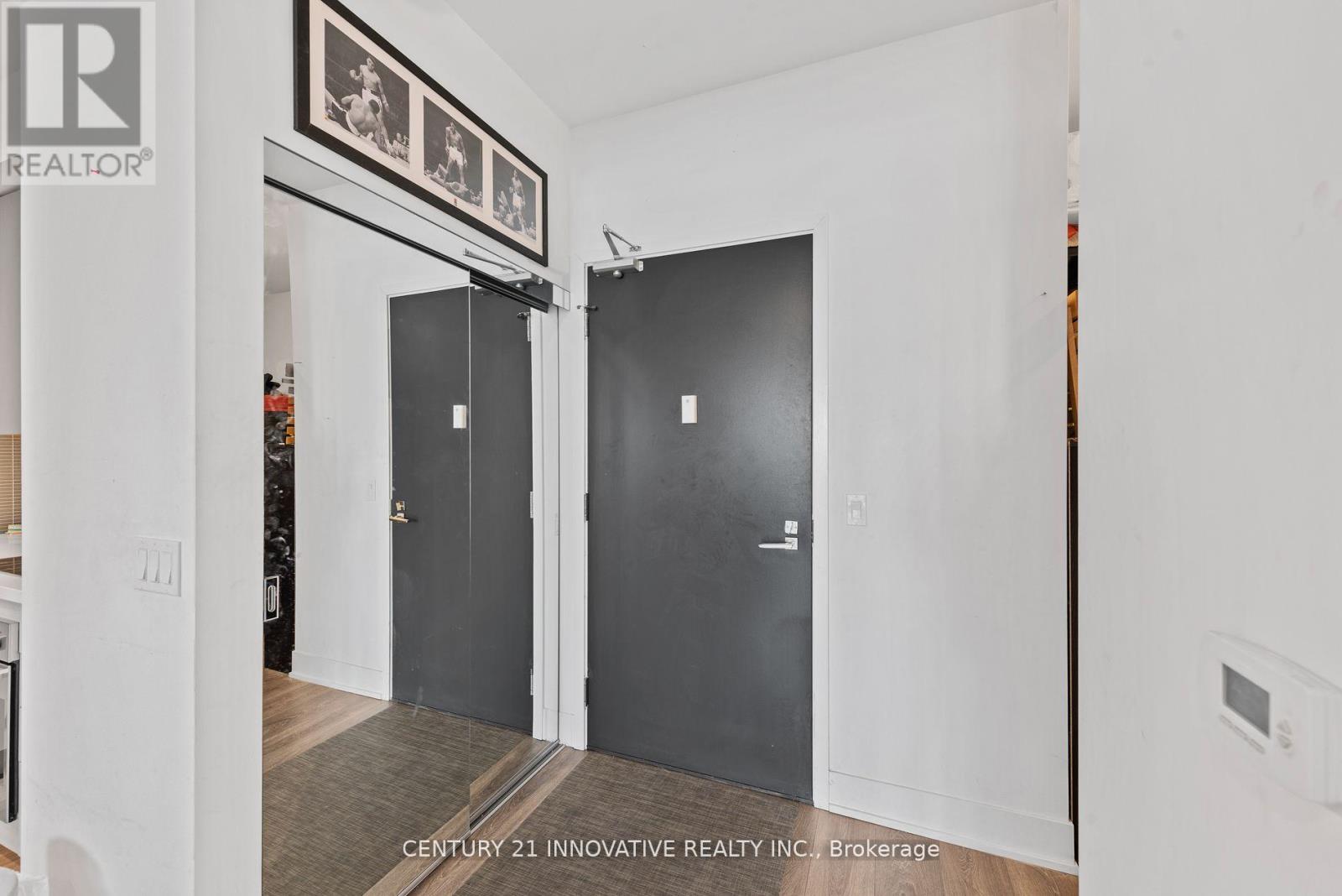 2504 - 2908 7 HIGHWAY, Vaughan, Ontario