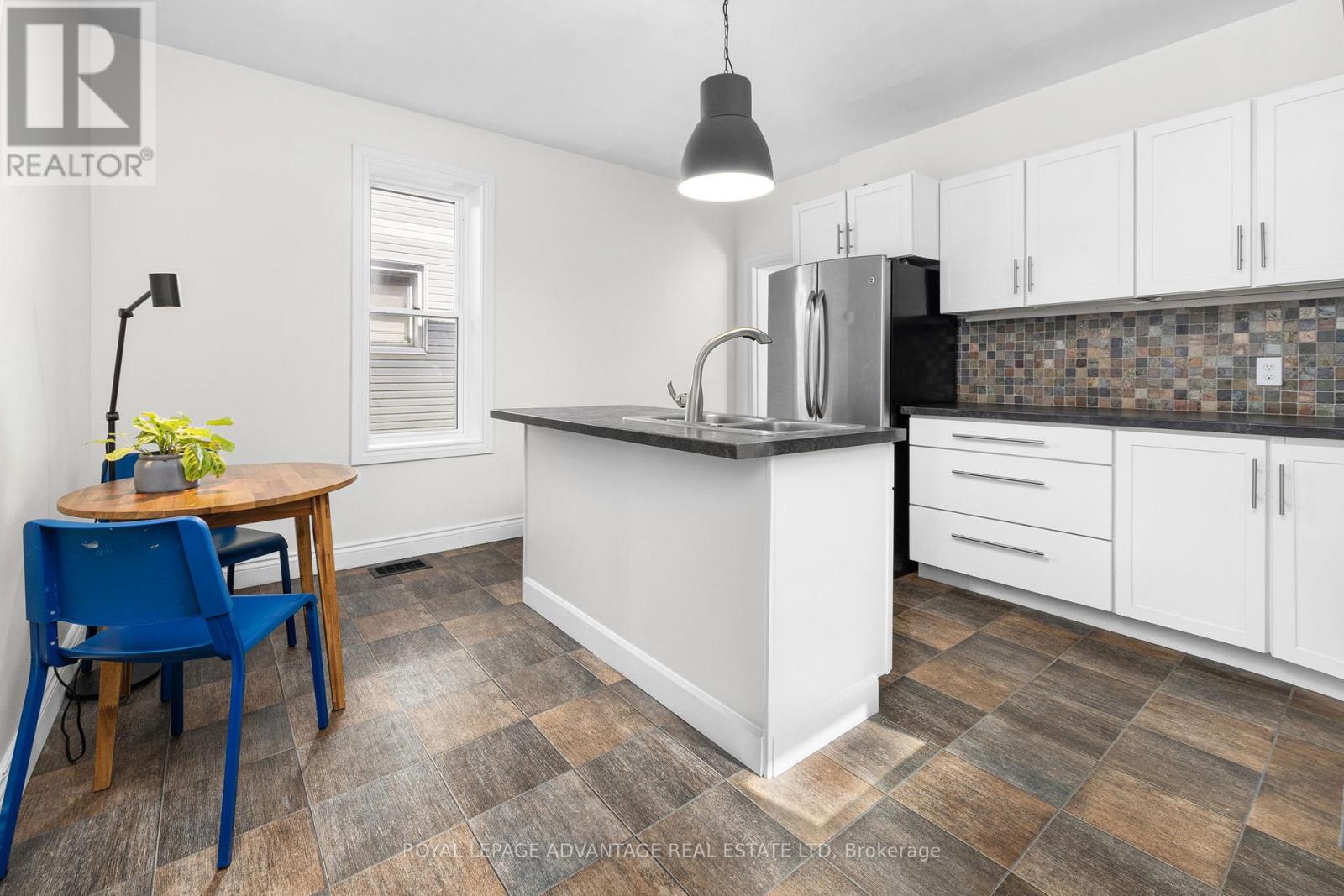 15 Kent Street, Smiths Falls, Ontario  K7A 1B5 - Photo 15 - X12936096