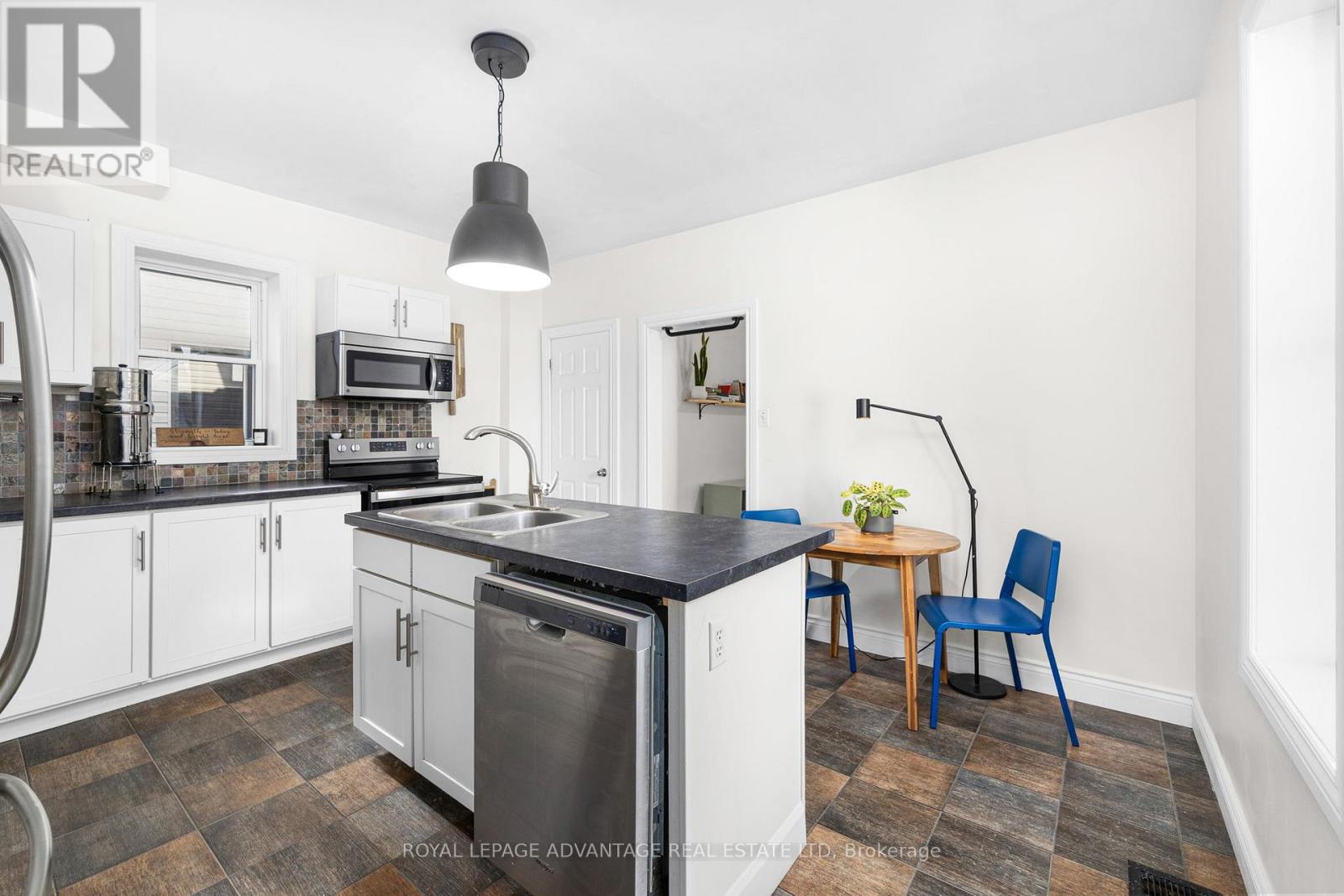 15 Kent Street, Smiths Falls, Ontario  K7A 1B5 - Photo 16 - X12936096