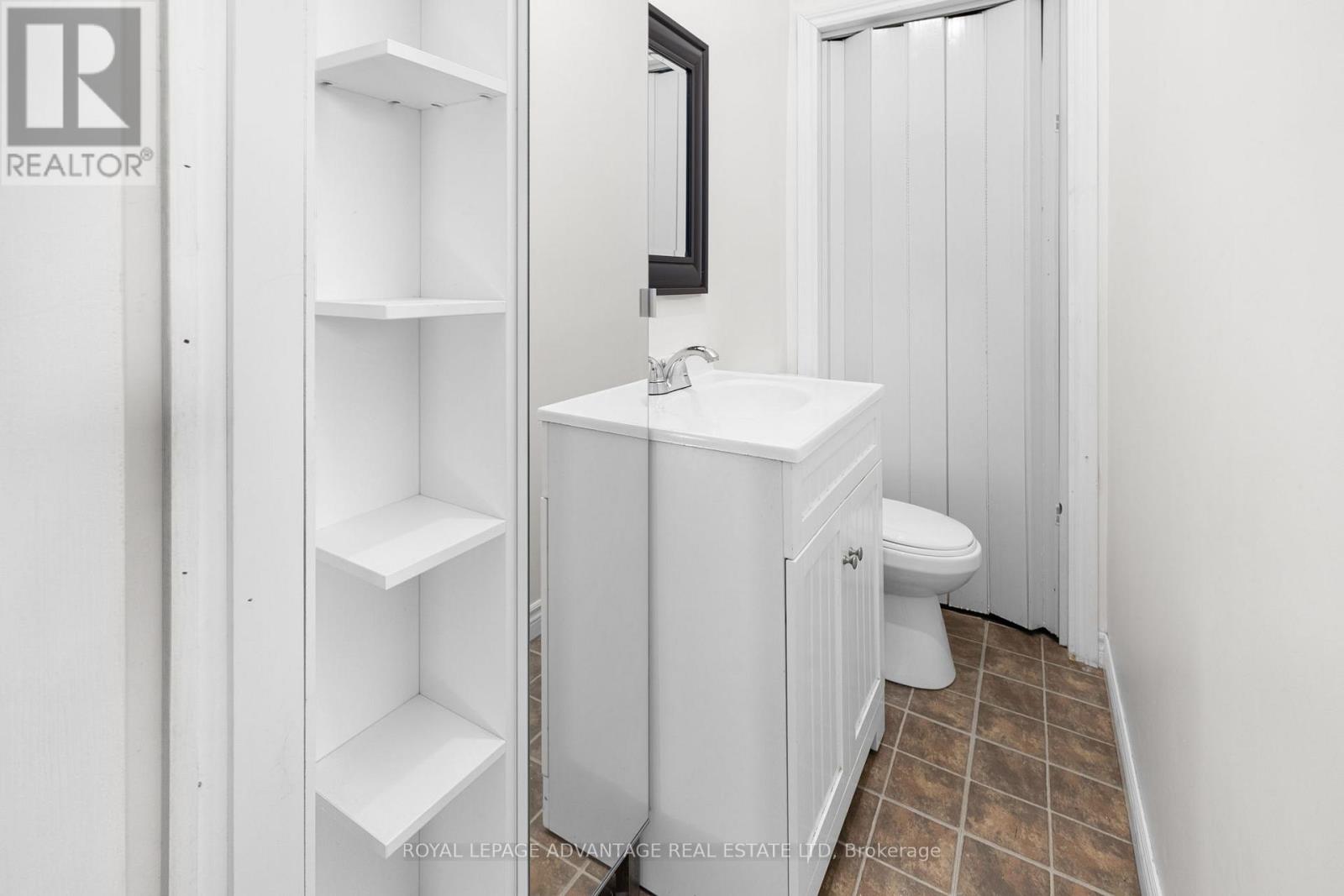 15 Kent Street, Smiths Falls, Ontario  K7A 1B5 - Photo 18 - X12936096