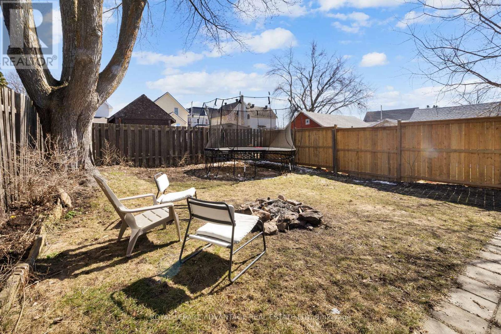 15 Kent Street, Smiths Falls, Ontario  K7A 1B5 - Photo 33 - X12936096