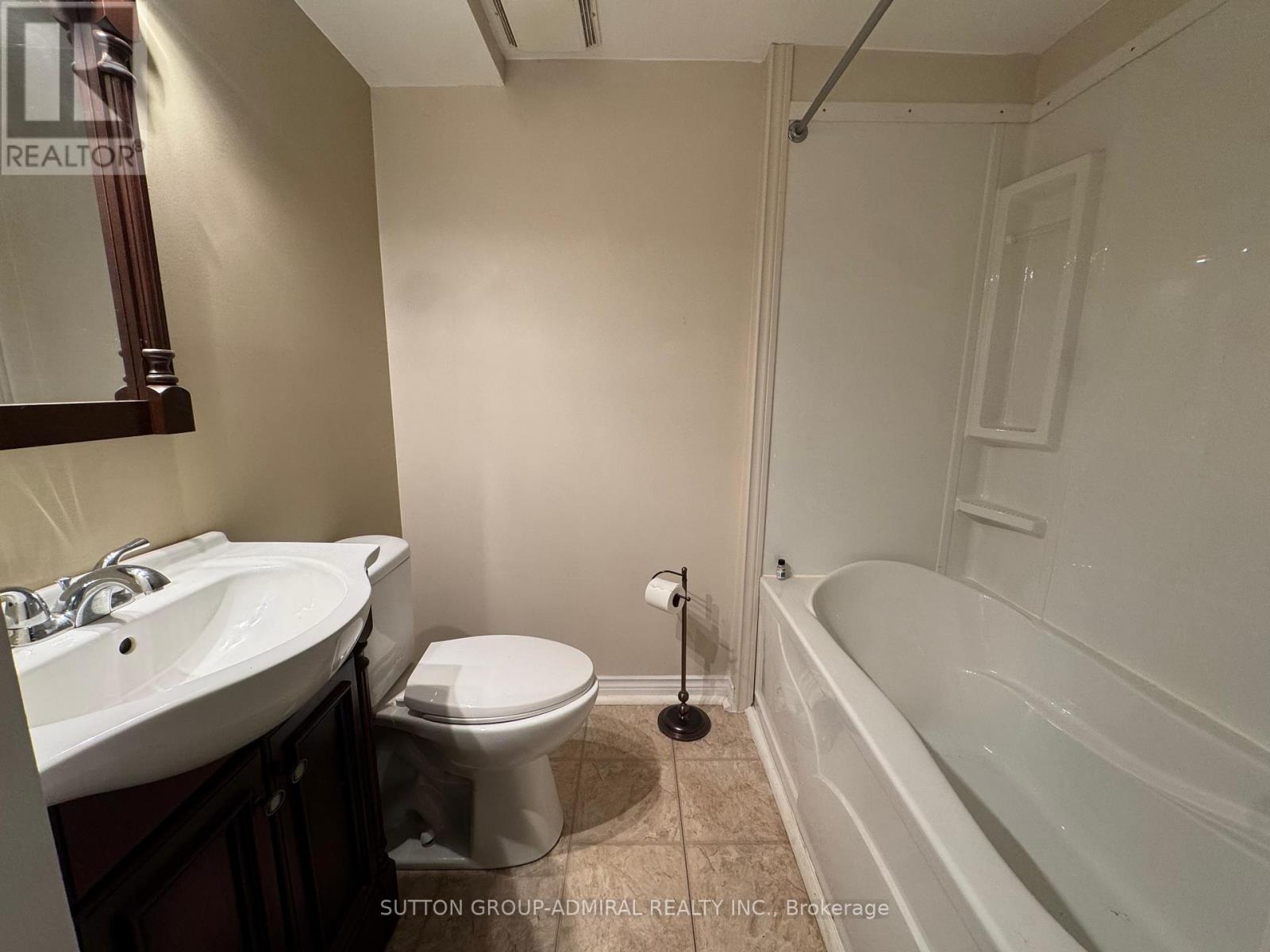 27 Dawson Crescent, Aurora, Ontario  L4G 4T7 - Photo 18 - N12936128