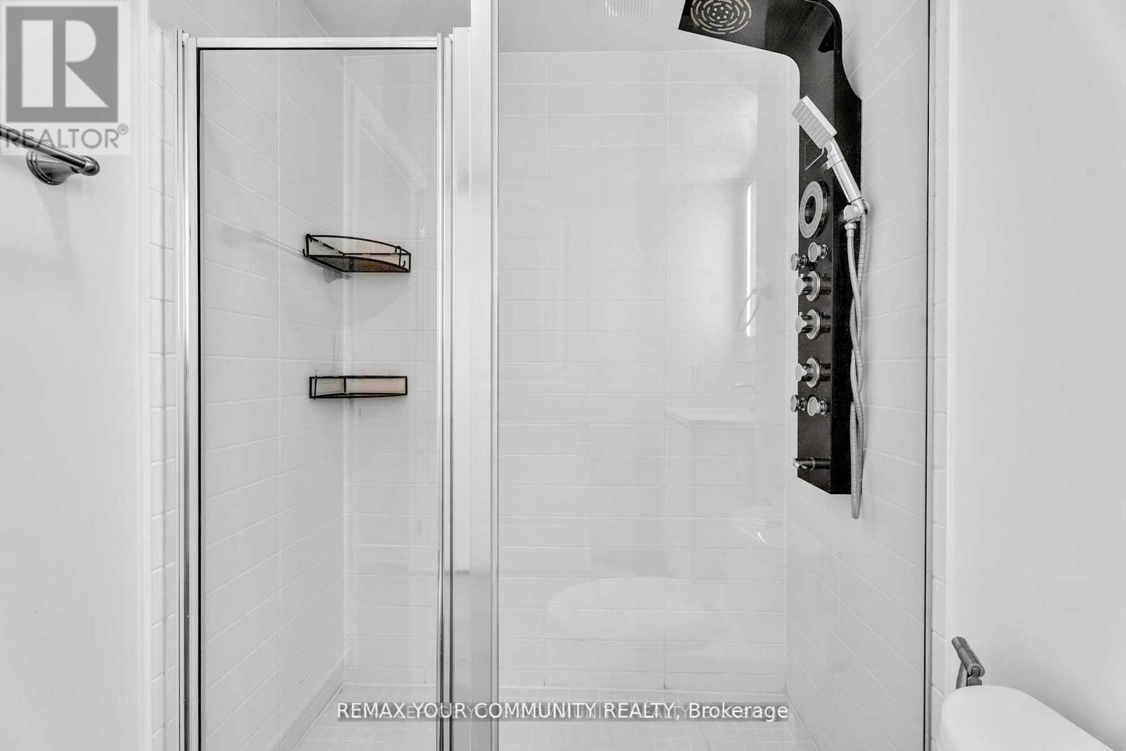 420 - 75 Norman Bethune Avenue, Richmond Hill, Ontario  L4B 3L4 - Photo 17 - N12936180