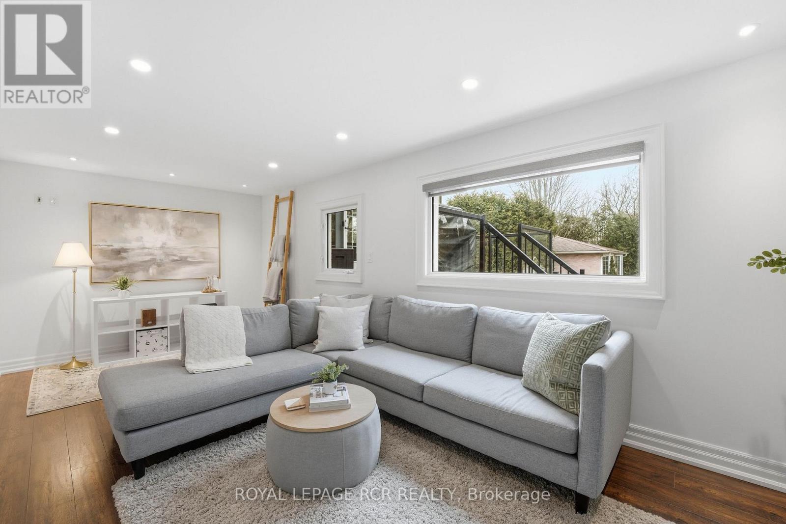 65 Mark Street, Aurora, Ontario  L4G 3J4 - Photo 10 - N12936202