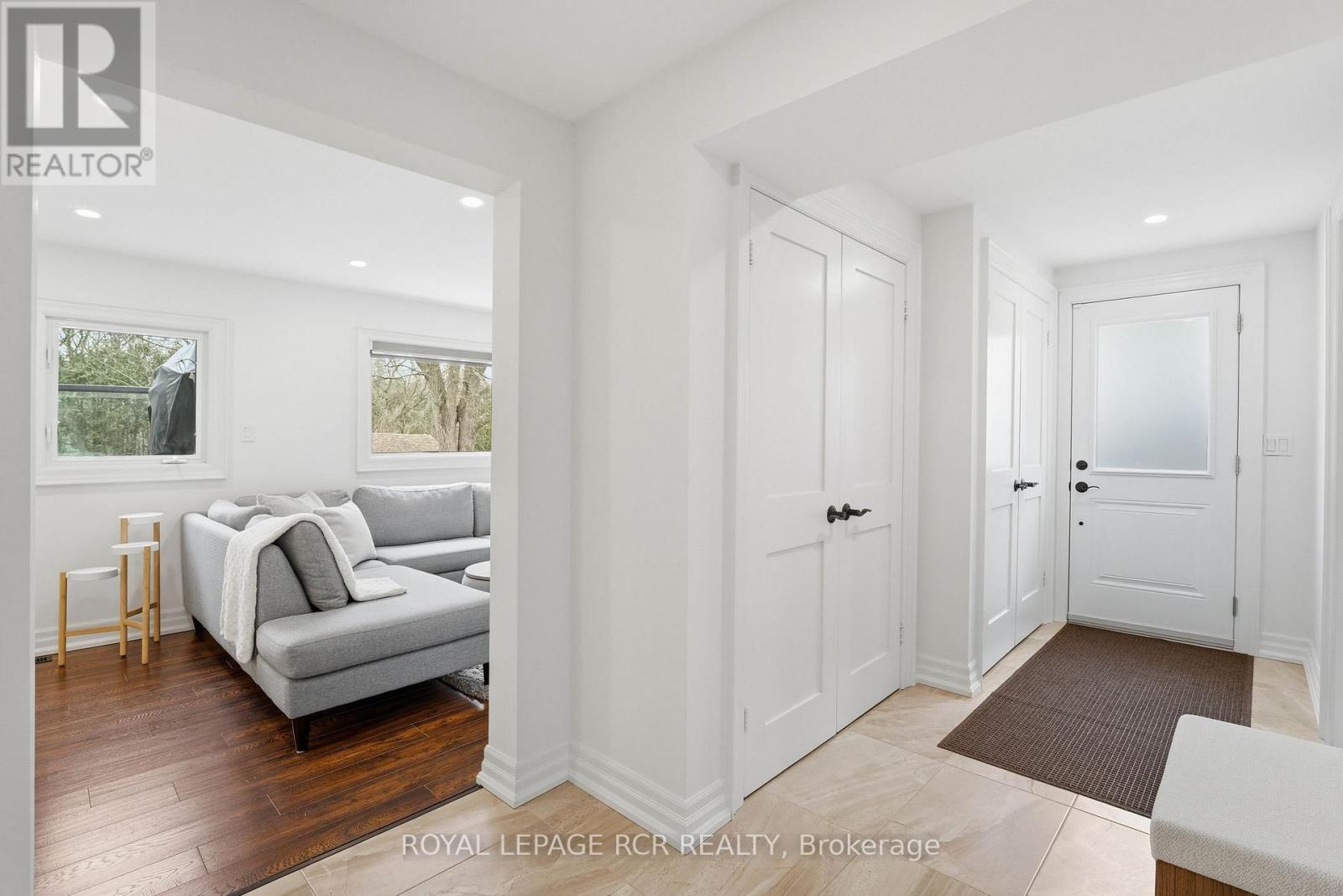 65 Mark Street, Aurora, Ontario  L4G 3J4 - Photo 8 - N12936202