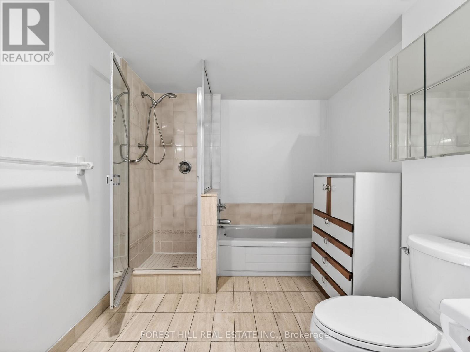 #203 - 343 Clark Avenue W, Vaughan, Ontario  L4J 7K5 - Photo 20 - N12936204