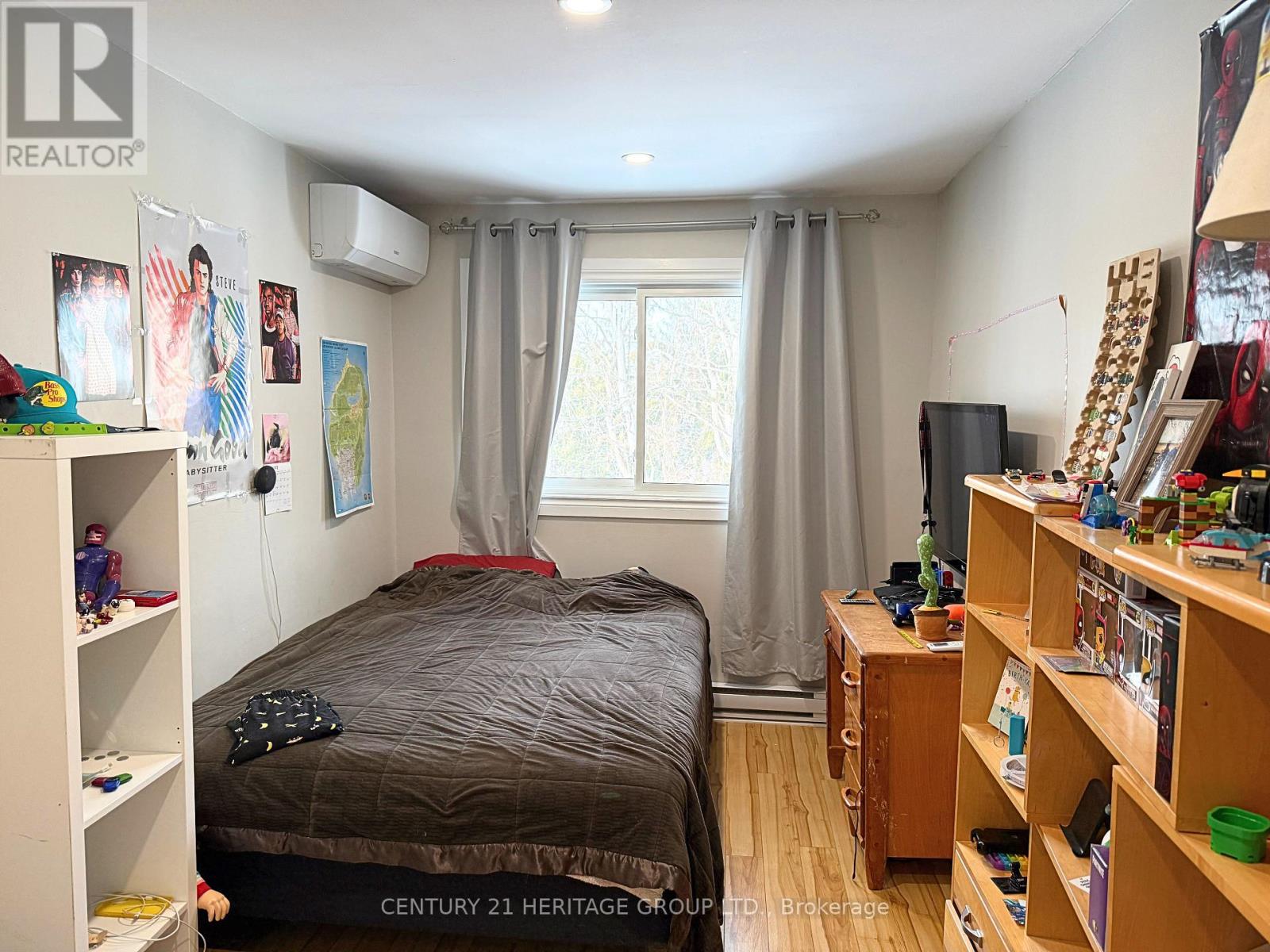 5 - 113 North Street, Georgina, Ontario  L0E 1R0 - Photo 12 - N12936246