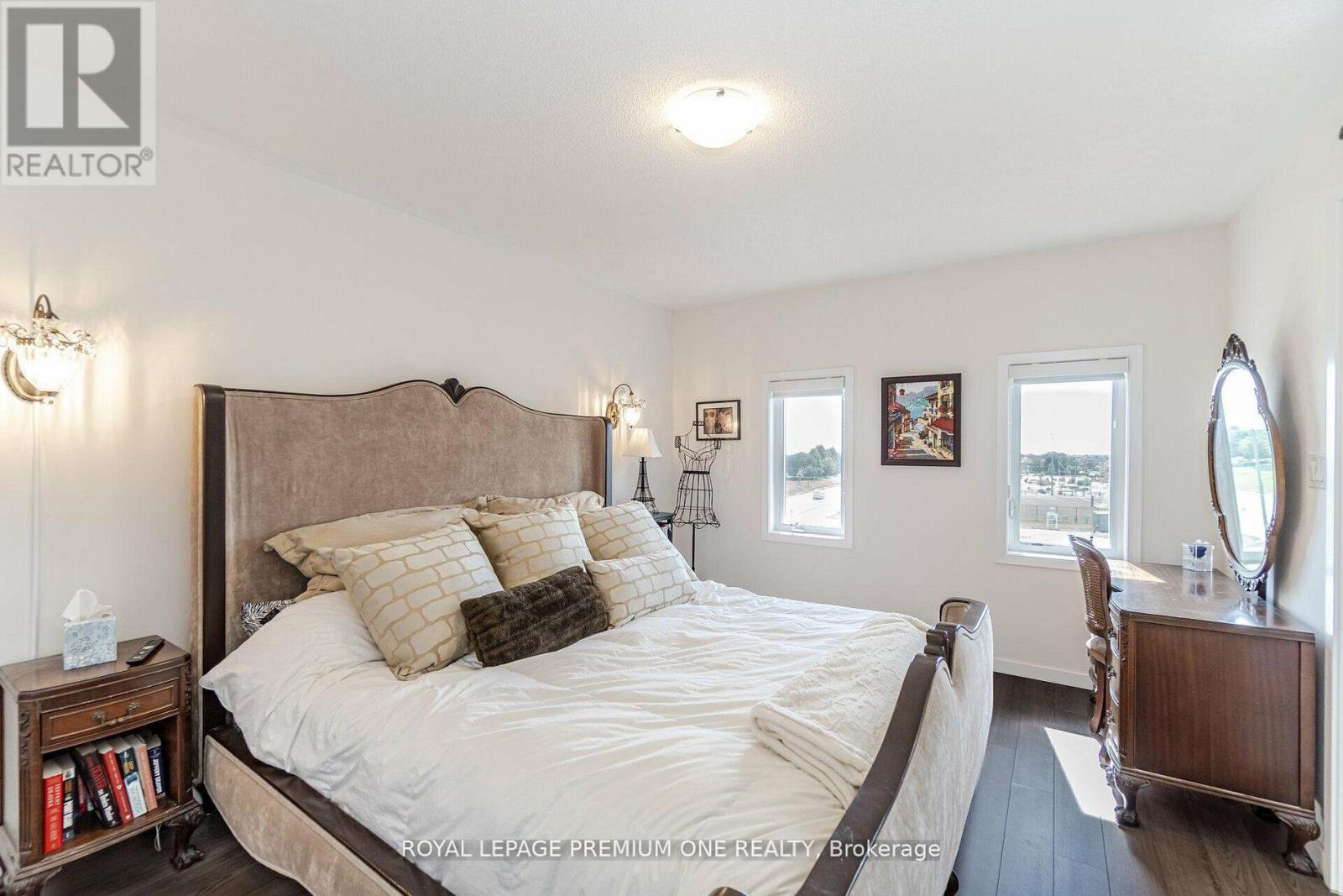 2 Seacoasts Circle, Vaughan, Ontario  L6A 5B6 - Photo 27 - N12936250