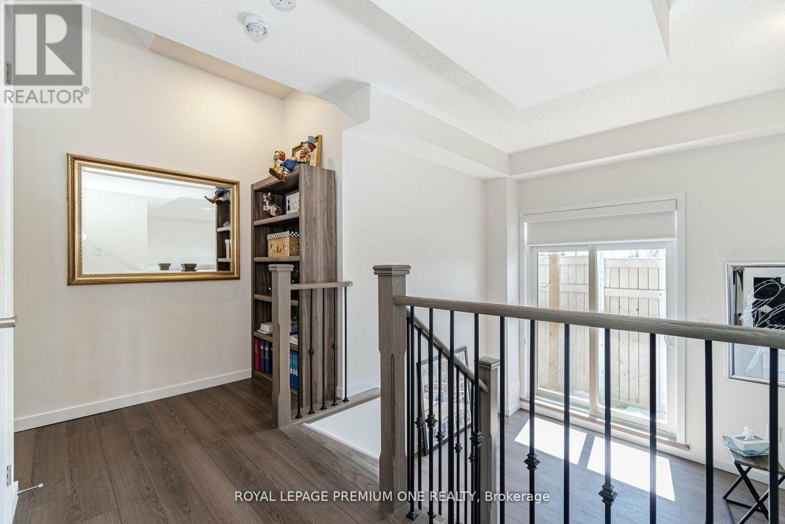 2 Seacoasts Circle, Vaughan, Ontario  L6A 5B6 - Photo 38 - N12936250