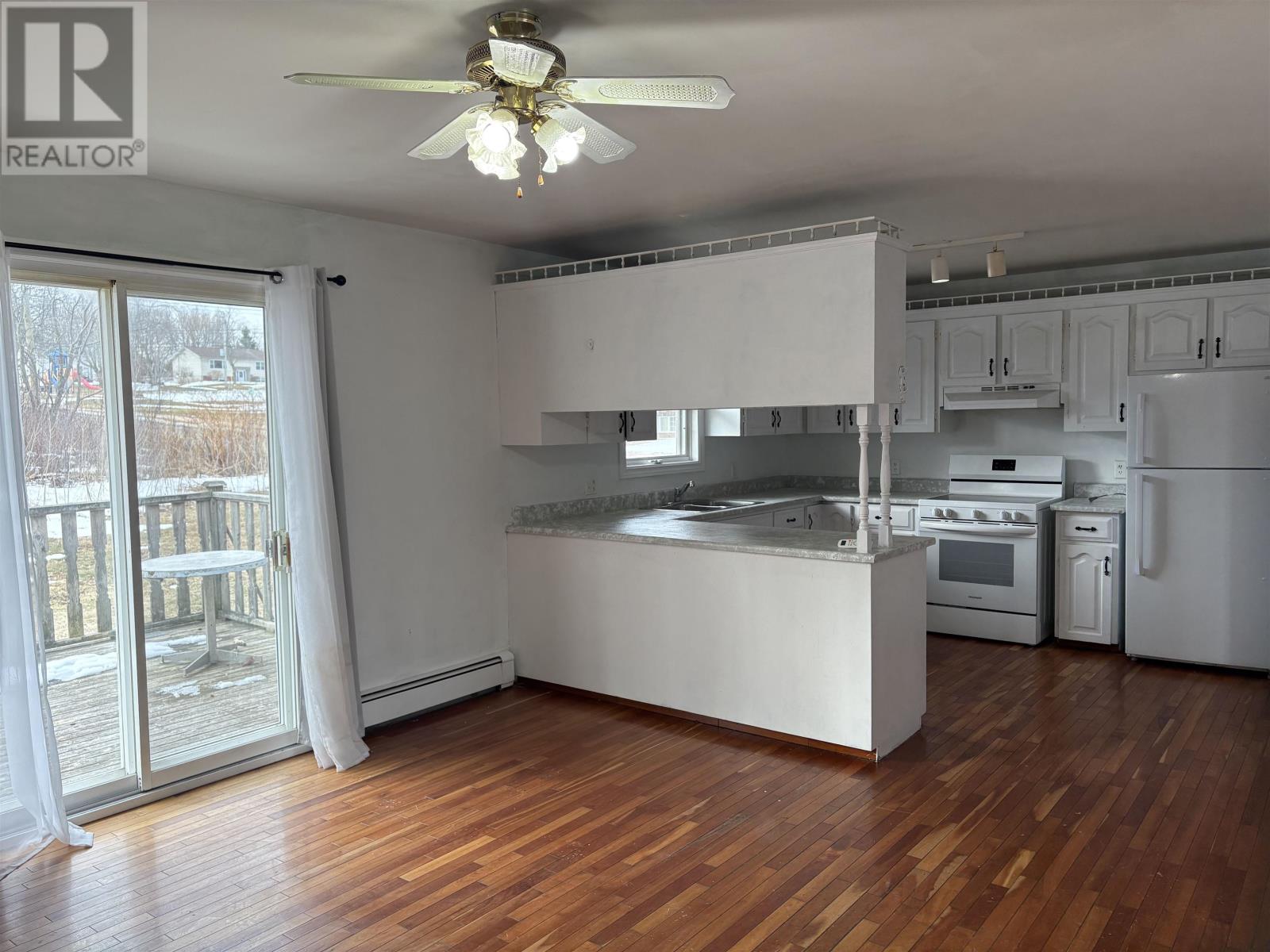 649 Upper Queen Street, Charlottetown, Prince Edward Island  C1A 9C8 - Photo 3 - 202605841