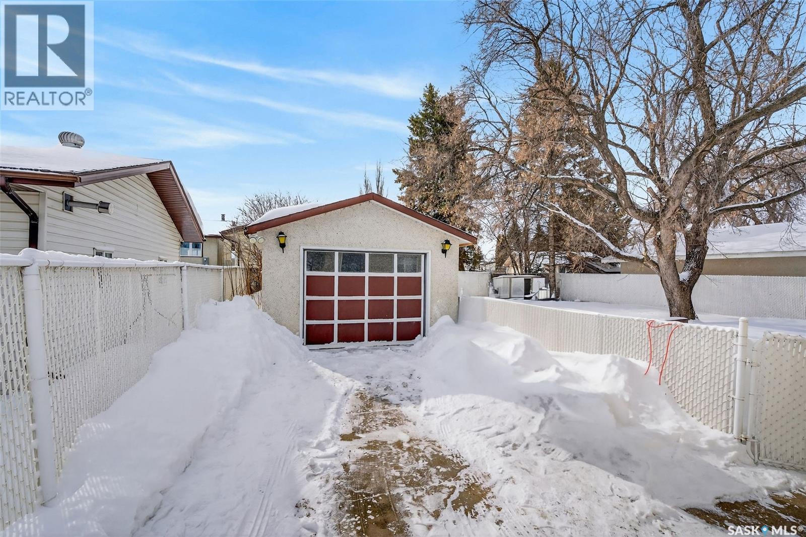 555 32nd Street W, Prince Albert, Saskatchewan  S6V 6B7 - Photo 35 - SK031515