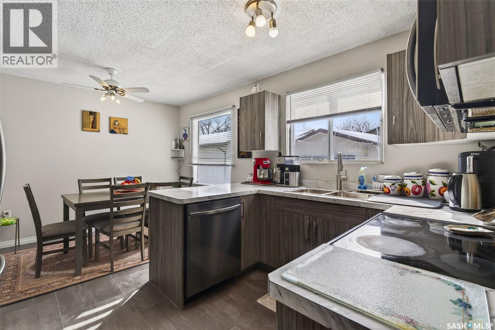 555 32nd Street W, Prince Albert, Saskatchewan  S6V 6B7 - Photo 9 - SK031515