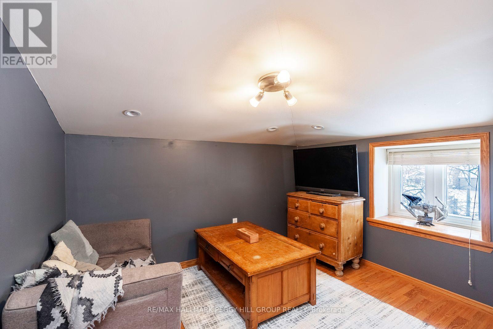 63 Idlewood Drive, Springwater, Ontario  L9X 0P5 - Photo 18 - S12936094