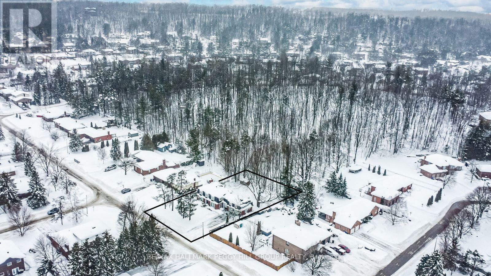 63 Idlewood Drive, Springwater, Ontario  L9X 0P5 - Photo 27 - S12936094