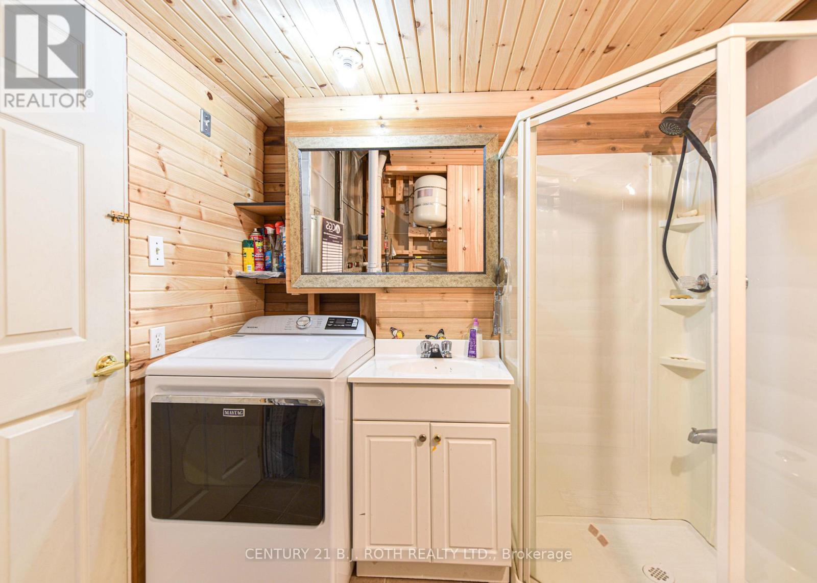 3801 Wood Avenue, Severn (West Shore), Ontario  L3V 6H3 - Photo 12 - S12936186