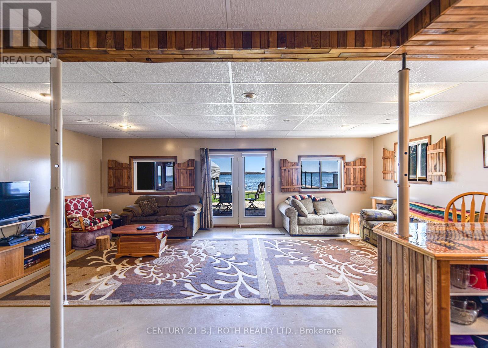 3801 Wood Avenue, Severn (West Shore), Ontario  L3V 6H3 - Photo 13 - S12936186