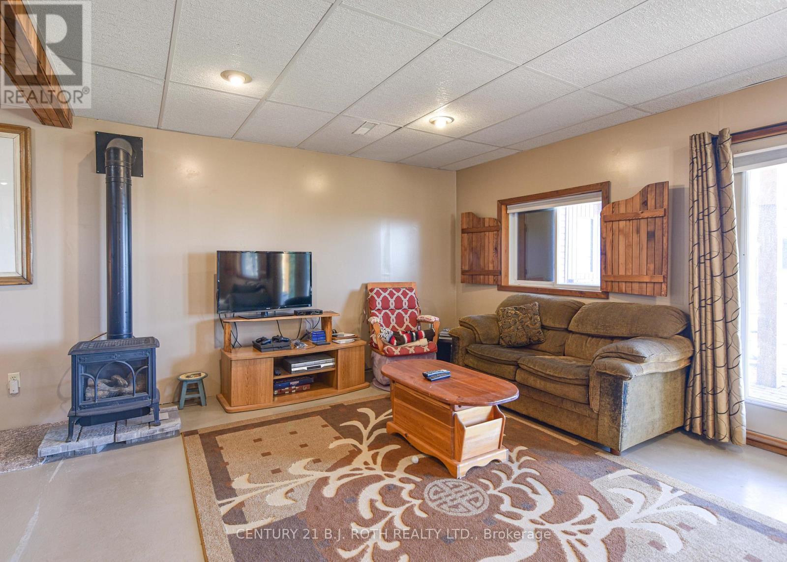 3801 Wood Avenue, Severn (West Shore), Ontario  L3V 6H3 - Photo 18 - S12936186