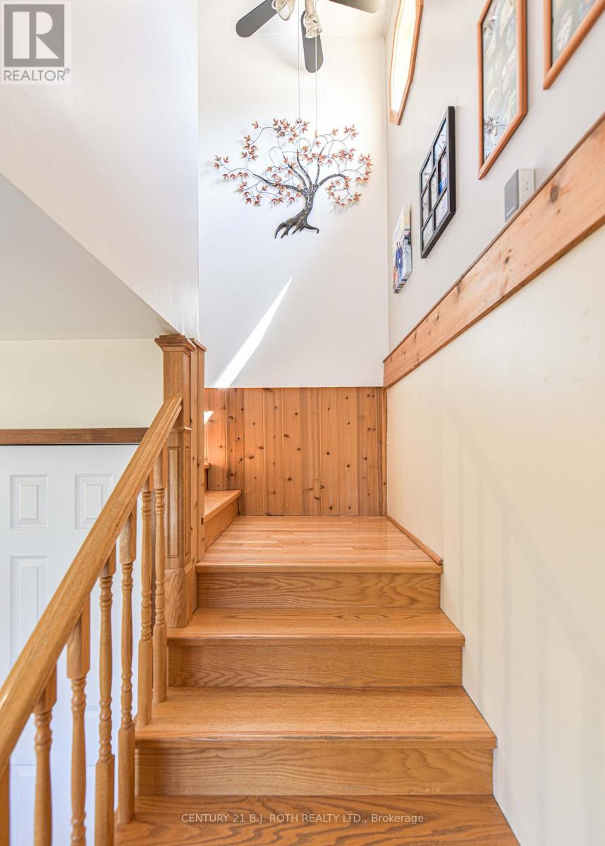 3801 Wood Avenue, Severn (West Shore), Ontario  L3V 6H3 - Photo 22 - S12936186