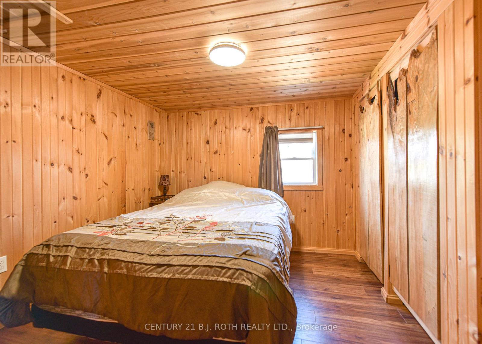 3801 Wood Avenue, Severn (West Shore), Ontario  L3V 6H3 - Photo 28 - S12936186