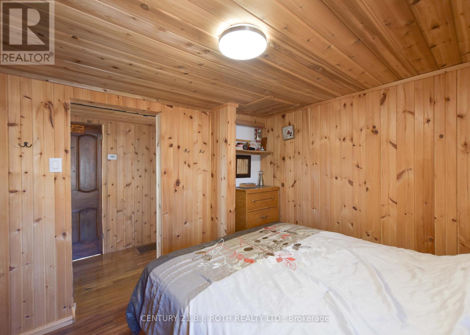 3801 Wood Avenue, Severn (West Shore), Ontario  L3V 6H3 - Photo 30 - S12936186