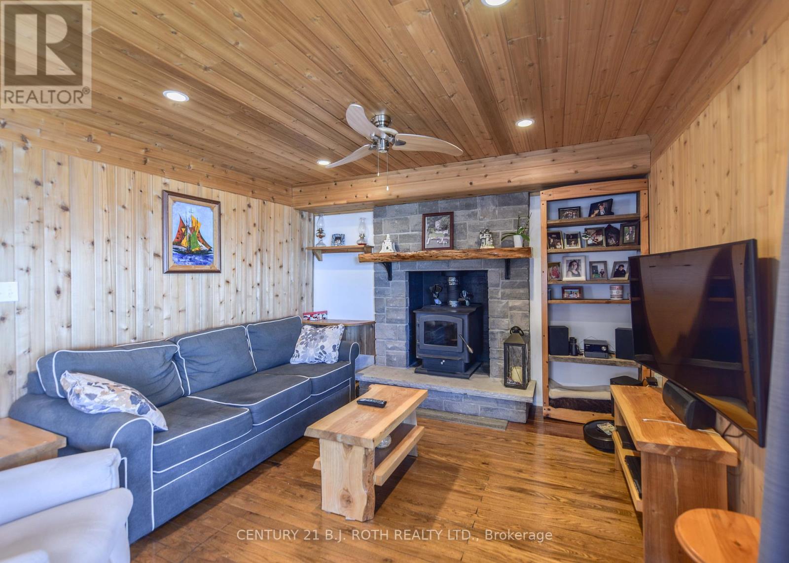 3801 Wood Avenue, Severn (West Shore), Ontario  L3V 6H3 - Photo 40 - S12936186