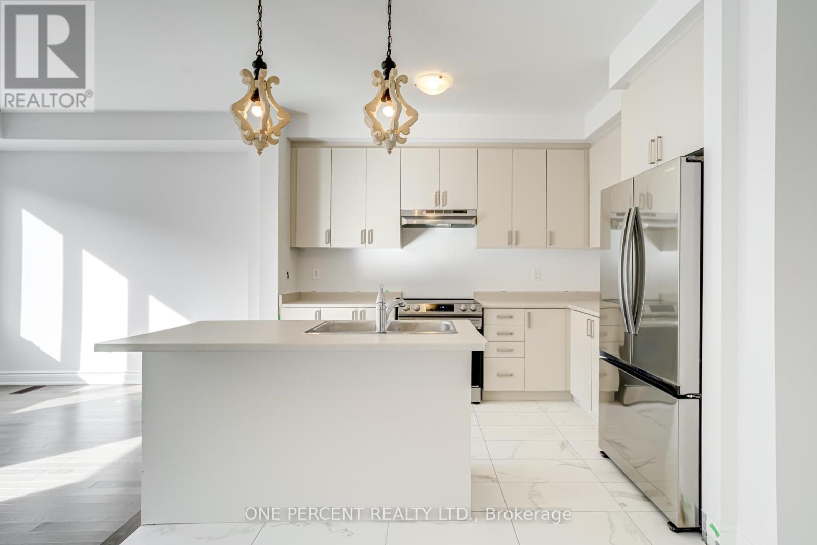 34 Autumn Drive, Wasaga Beach, Ontario  L9Z 0K7 - Photo 16 - S12936190