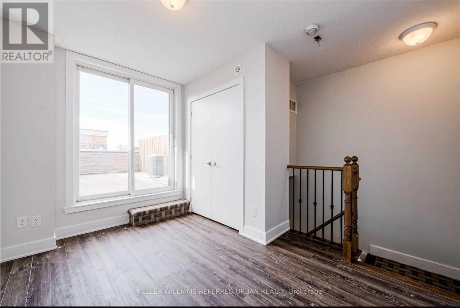 21 - 17 Powerhouse Street, Toronto, Ontario  M6H 4K4 - Photo 8 - W12932000