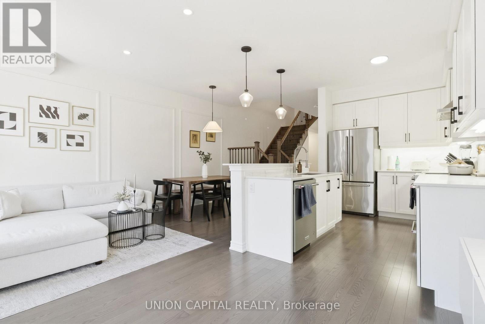 21 Morra Avenue, Caledon, Ontario  L7E 4K5 - Photo 6 - W12934944