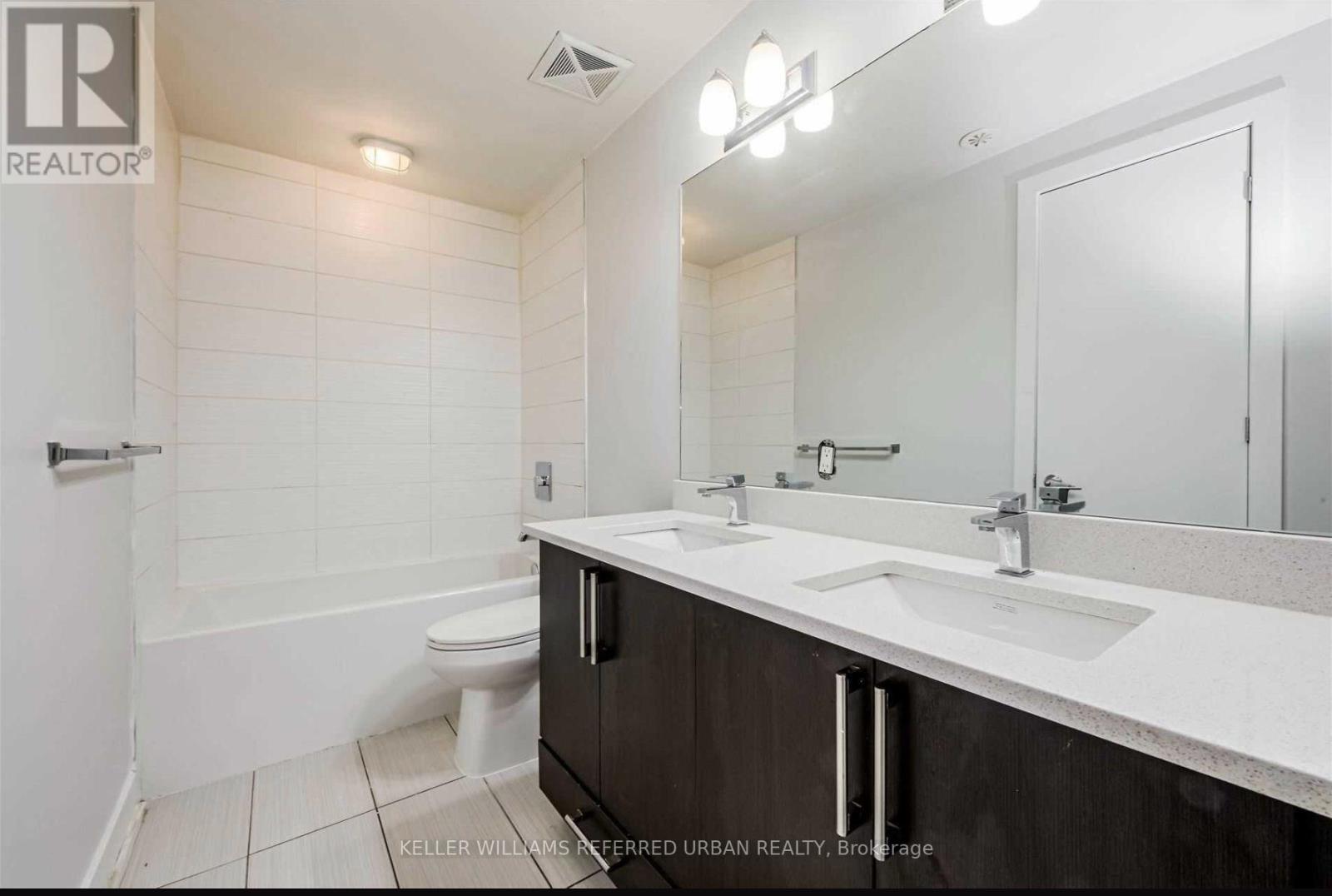 21 - 17 Powerhouse Street, Toronto, Ontario  M6H 4K4 - Photo 13 - W12932000