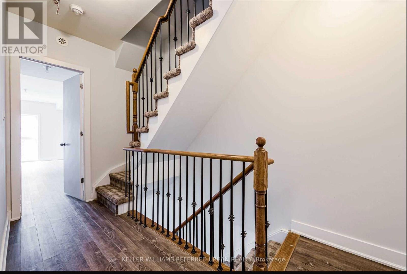 21 - 17 Powerhouse Street, Toronto, Ontario  M6H 4K4 - Photo 5 - W12932000