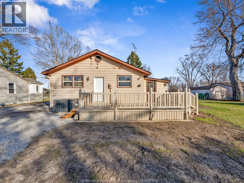 117 Santa Ana, Harrow, Ontario  N0R 1G0 - Photo 7 - 26006537