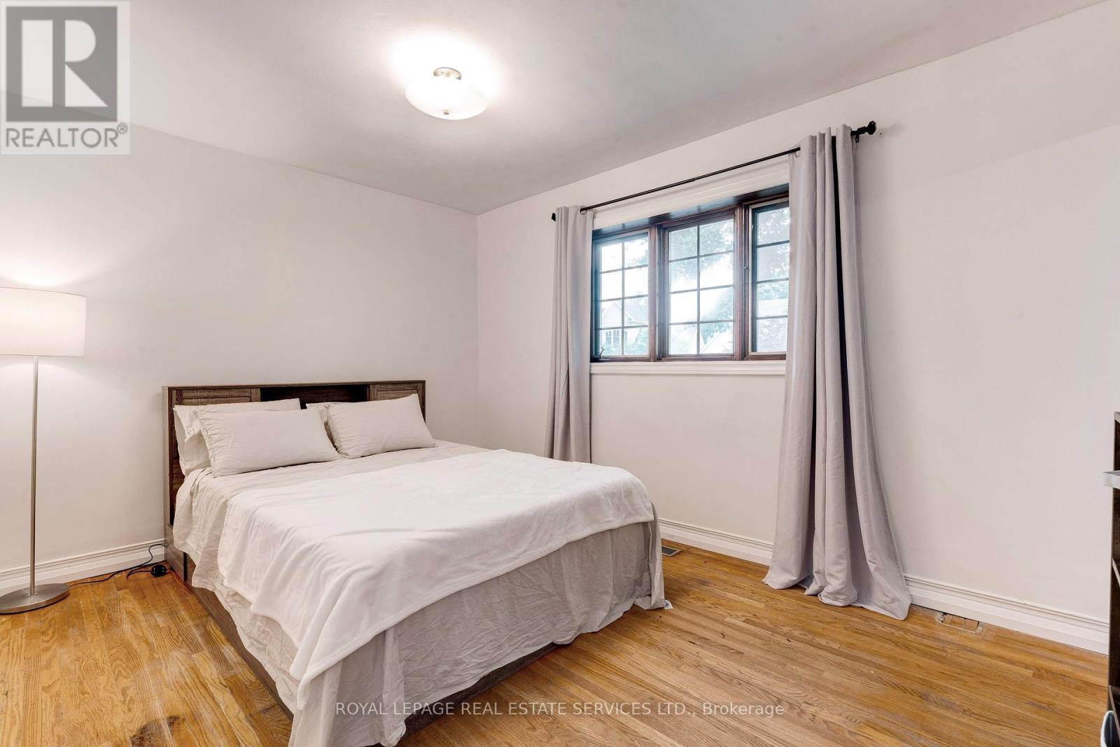 478 Avon Crescent, Oakville, Ontario  L6J 2T4 - Photo 21 - W12936122