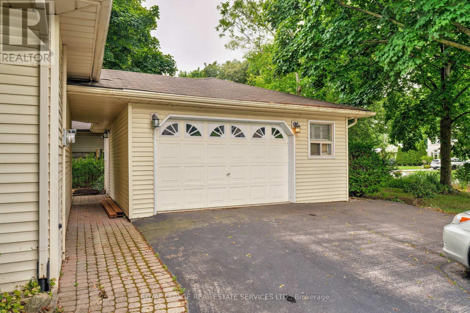 478 Avon Crescent, Oakville, Ontario  L6J 2T4 - Photo 29 - W12936122