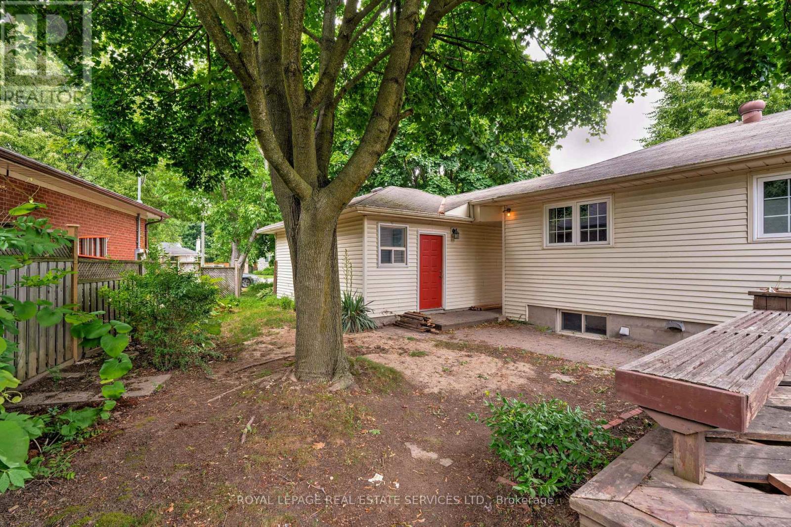 478 Avon Crescent, Oakville, Ontario  L6J 2T4 - Photo 38 - W12936122