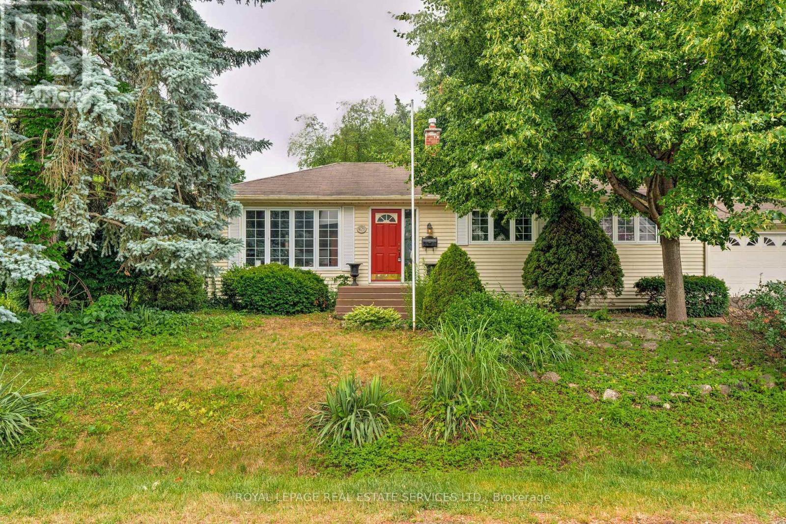 478 Avon Crescent, Oakville, Ontario  L6J 2T4 - Photo 4 - W12936122