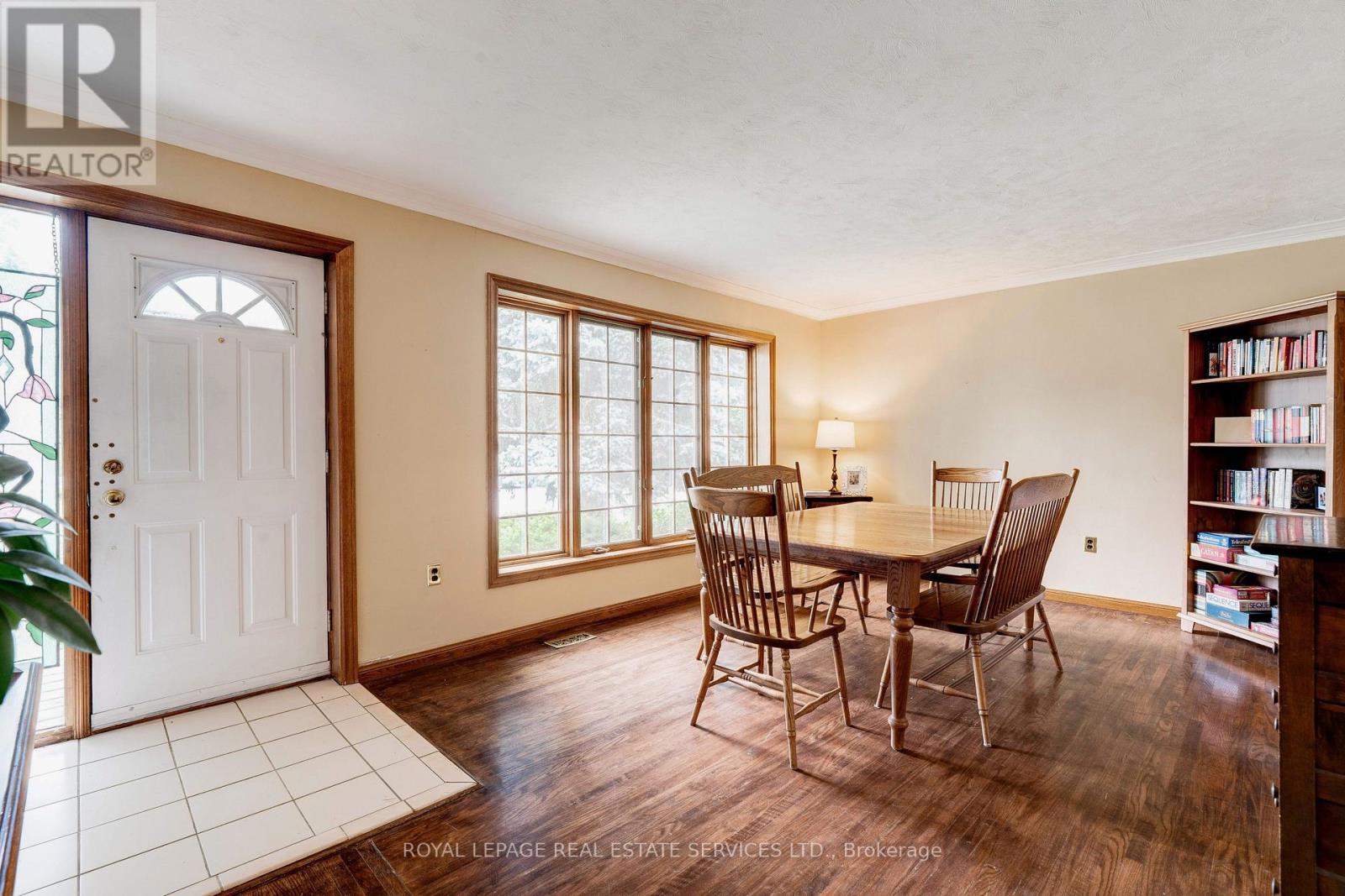 478 Avon Crescent, Oakville, Ontario  L6J 2T4 - Photo 6 - W12936122