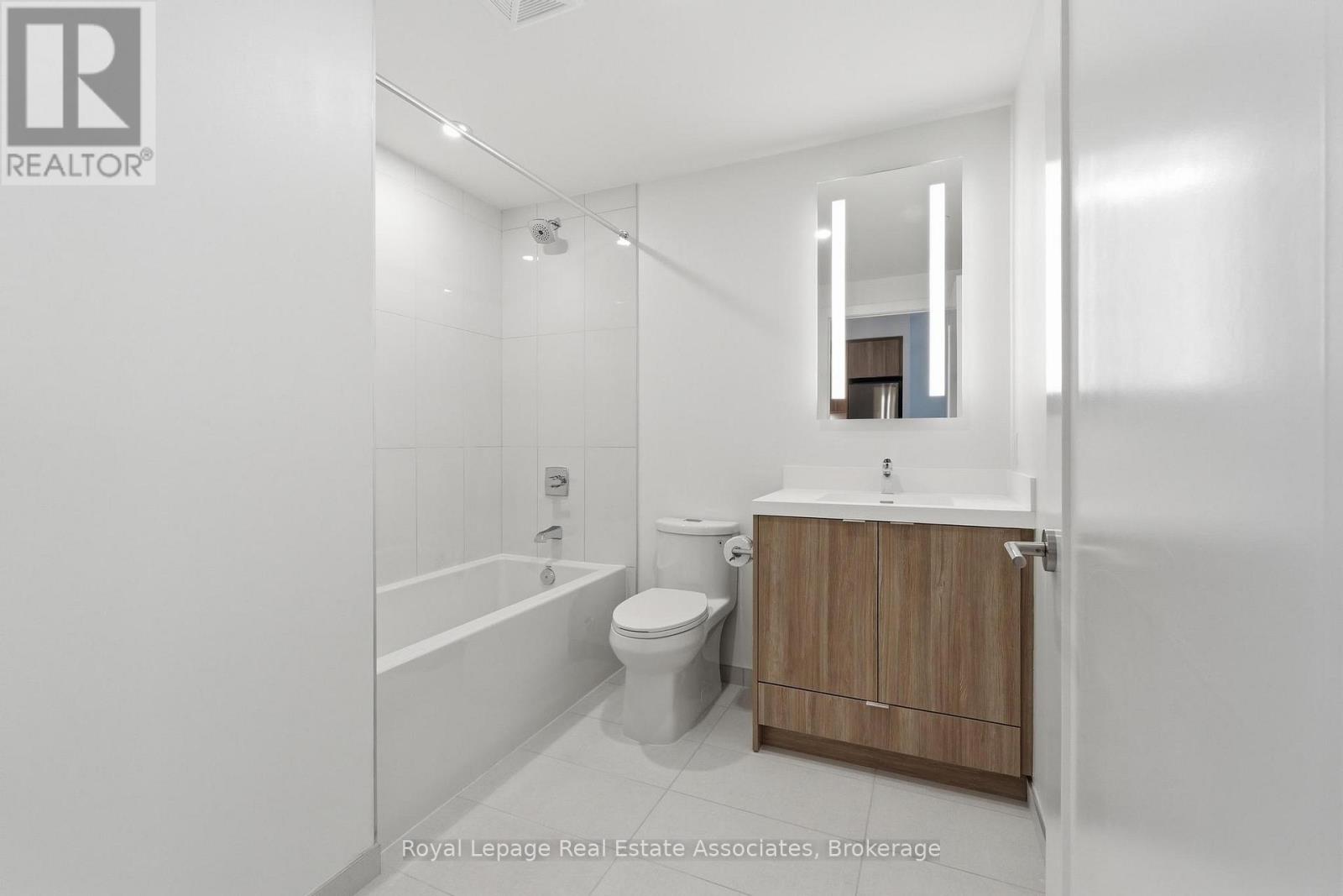 1302 - 25 Cordova Avenue, Toronto, Ontario  M9A 0E5 - Photo 9 - W12936174