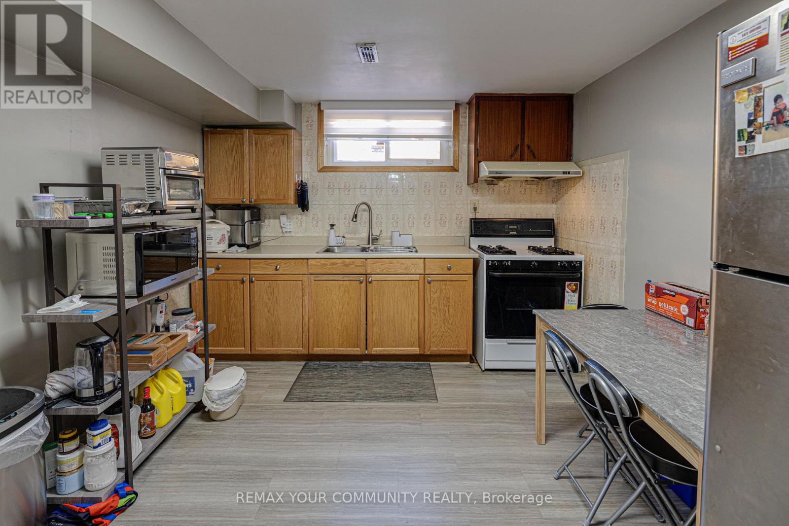 270 Grandravine Drive, Toronto, Ontario  M3N 1J3 - Photo 10 - W12936288