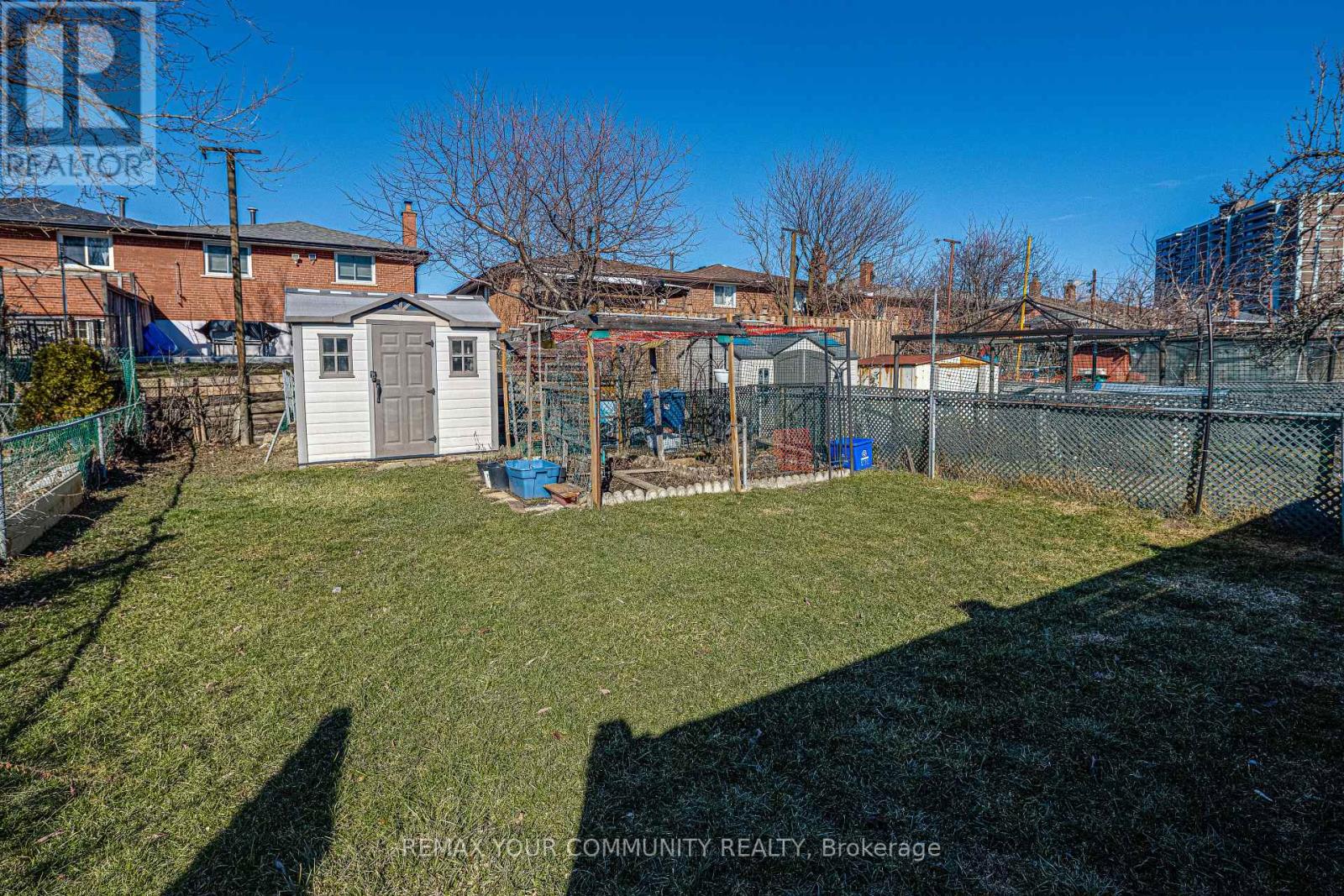 270 Grandravine Drive, Toronto, Ontario  M3N 1J3 - Photo 28 - W12936288