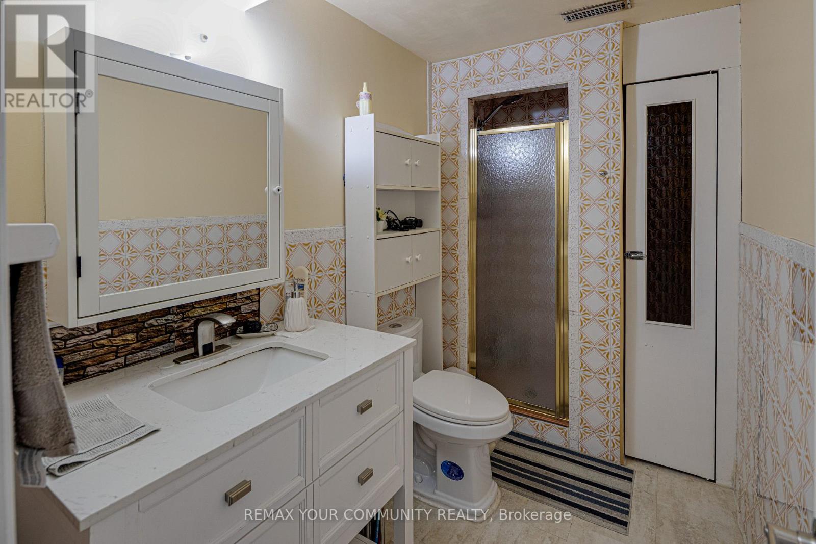 270 Grandravine Drive, Toronto, Ontario  M3N 1J3 - Photo 6 - W12936288