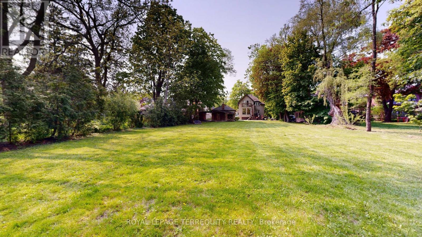 65 Burnhamthorpe Crescent, Toronto, Ontario  M9A 1G6 - Photo 46 - W12936294