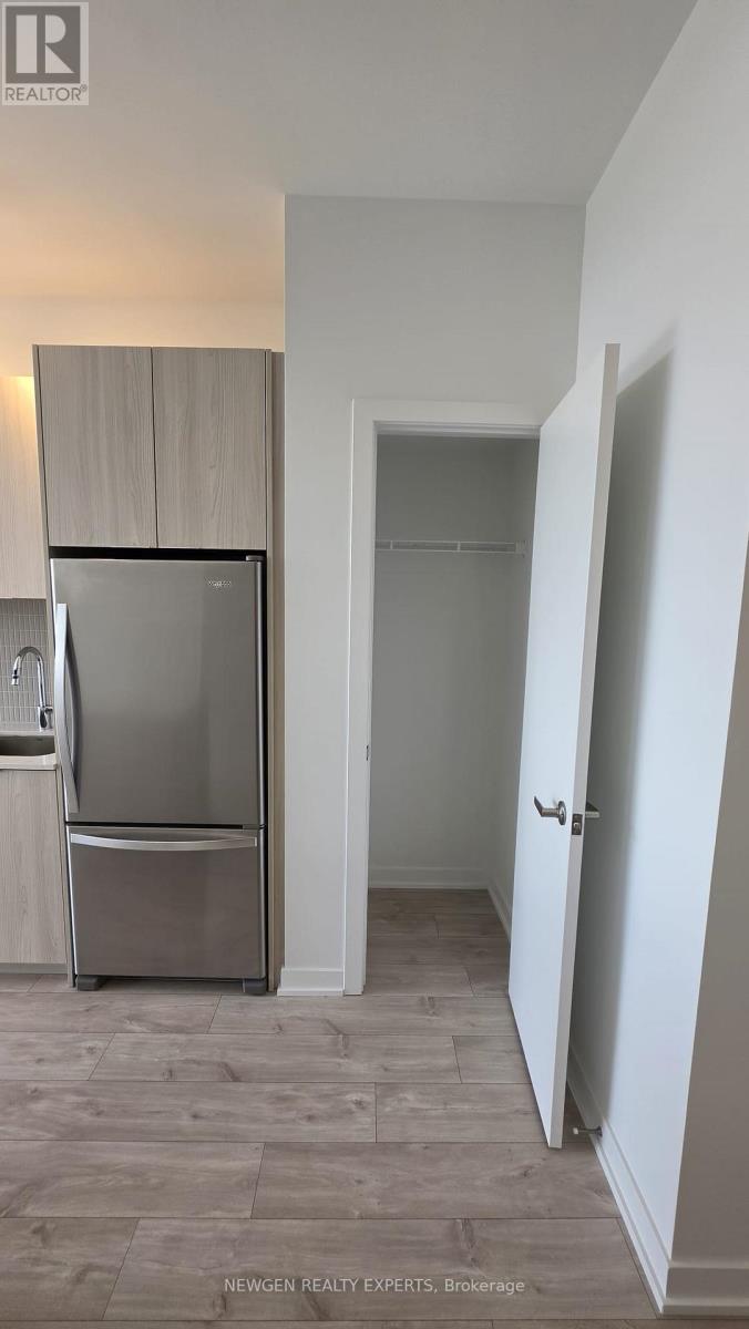 801 - 750 Whitlock Avenue, Milton, Ontario  L9E 2B4 - Photo 24 - W12936298