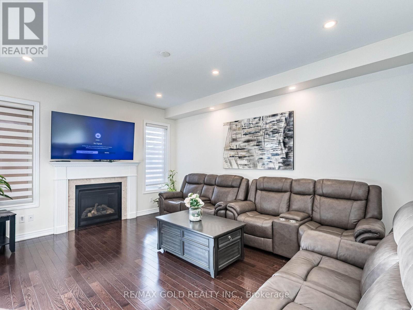 520 Veterans Drive, Brampton, Ontario  L7A 5A7 - Photo 13 - W12936304