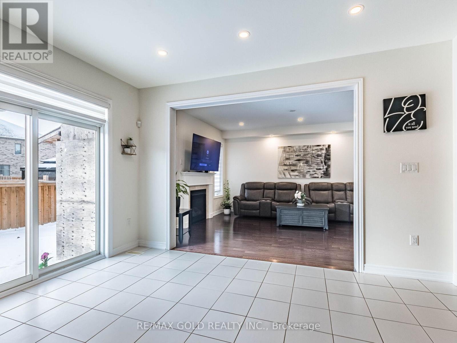 520 Veterans Drive, Brampton, Ontario  L7A 5A7 - Photo 20 - W12936304