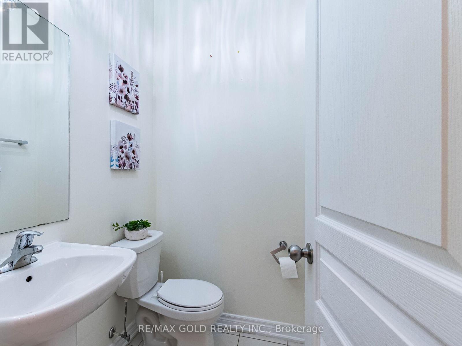 520 Veterans Drive, Brampton, Ontario  L7A 5A7 - Photo 21 - W12936304