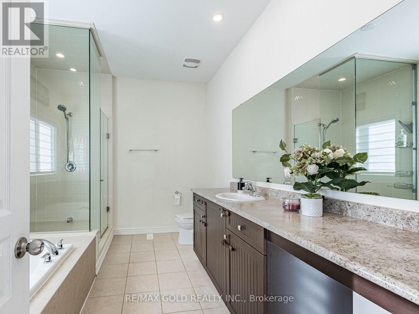 520 Veterans Drive, Brampton, Ontario  L7A 5A7 - Photo 24 - W12936304