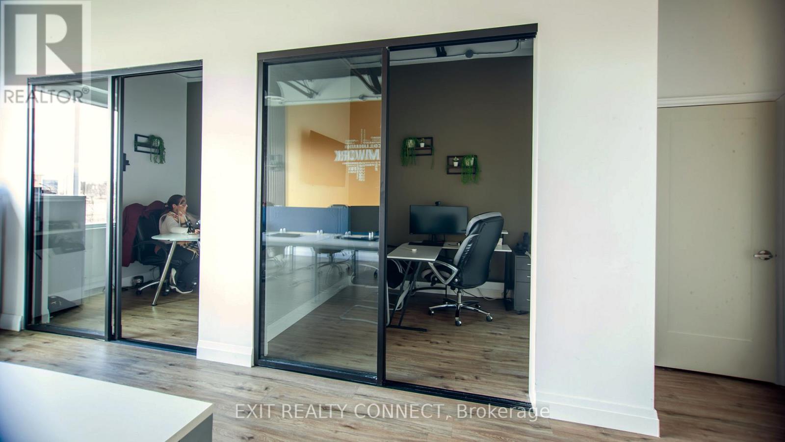 209 - 3485 Rebecca Street, Oakville, Ontario  L6L 6X9 - Photo 13 - W12936332