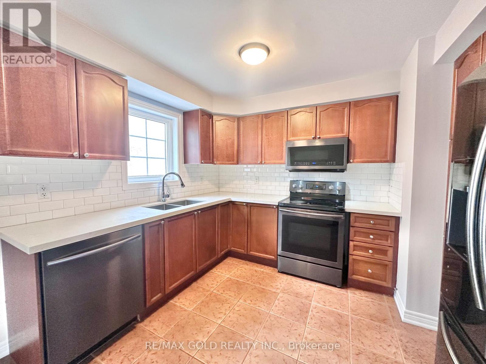 15 - 2361 Parkhaven Boulevard, Oakville, Ontario  L6H 7S7 - Photo 12 - W12936340